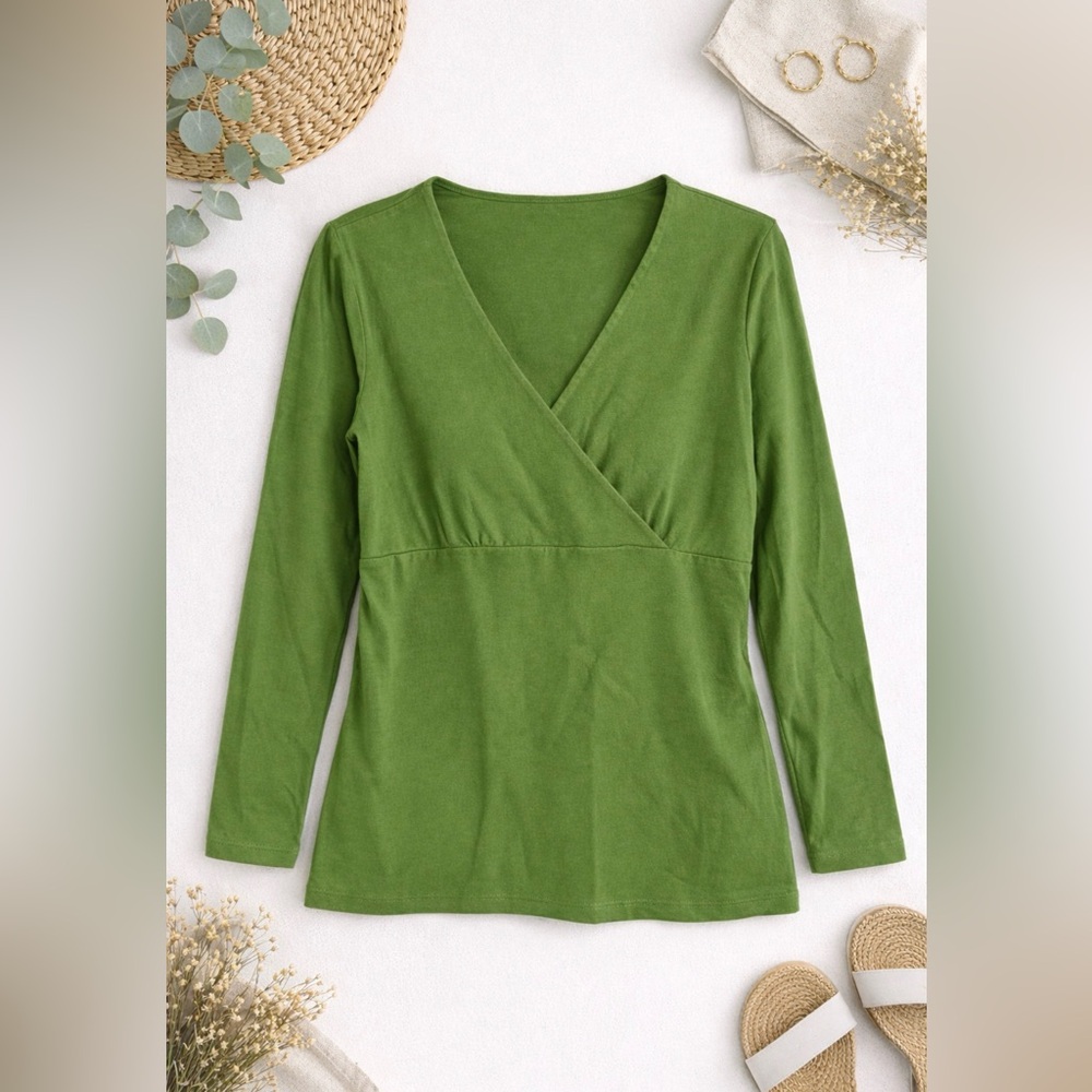 Falls Creek Women's‎ Size L Long Sleeved Shirt